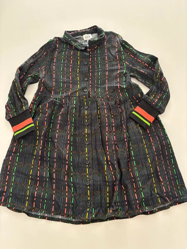 Zwarte jurk met fluostrepen