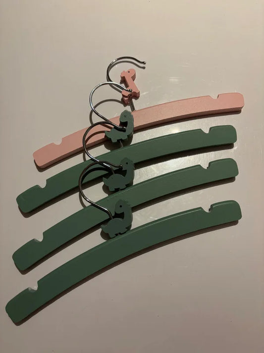 Bundel kinderkleerhangers (4)