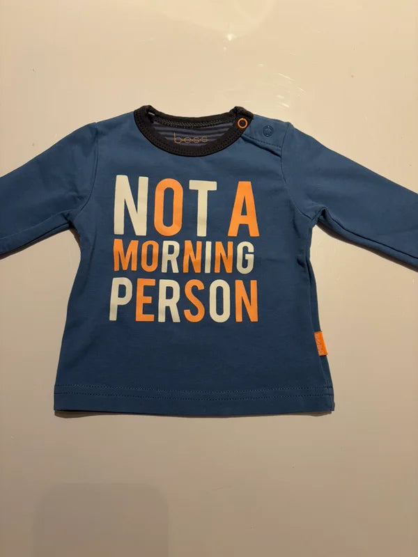 Blauwe longsleeve "Not a morning person"