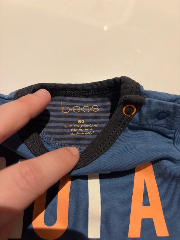 Blauwe longsleeve "Not a morning person"