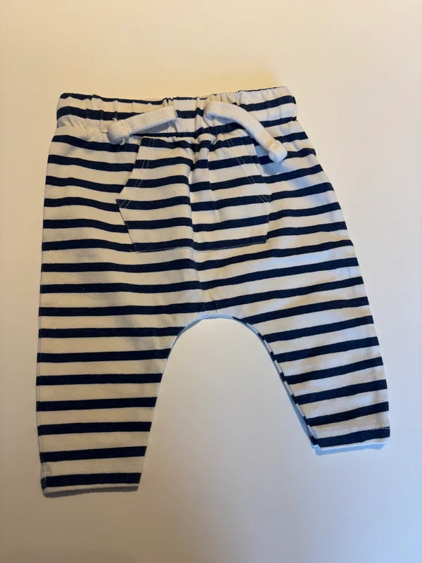 Gestreept broekje