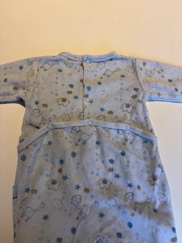 Lichtblauwe eendelige winterpyjama